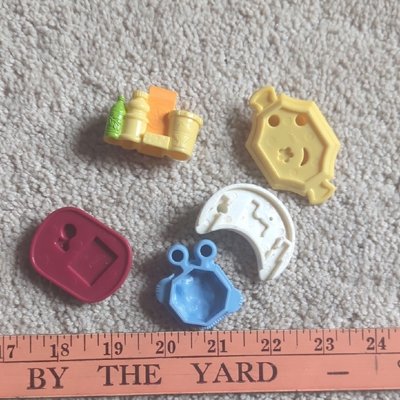 Colorful Toy Accessory Set - Picture 5 of 8